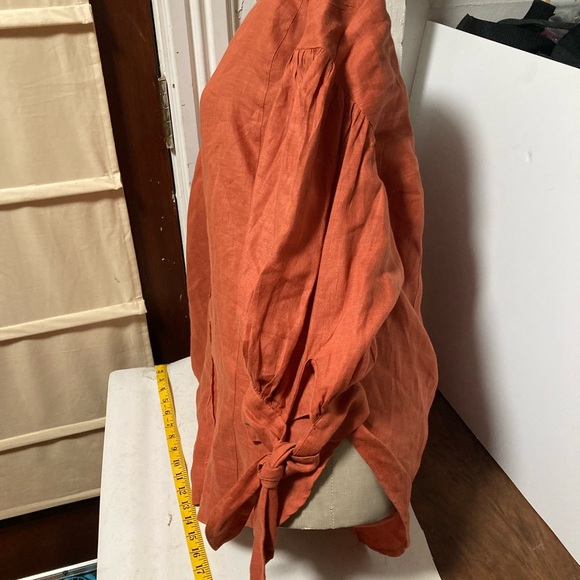 Anthropology holding horses sun kissed - Picture 6 of 9